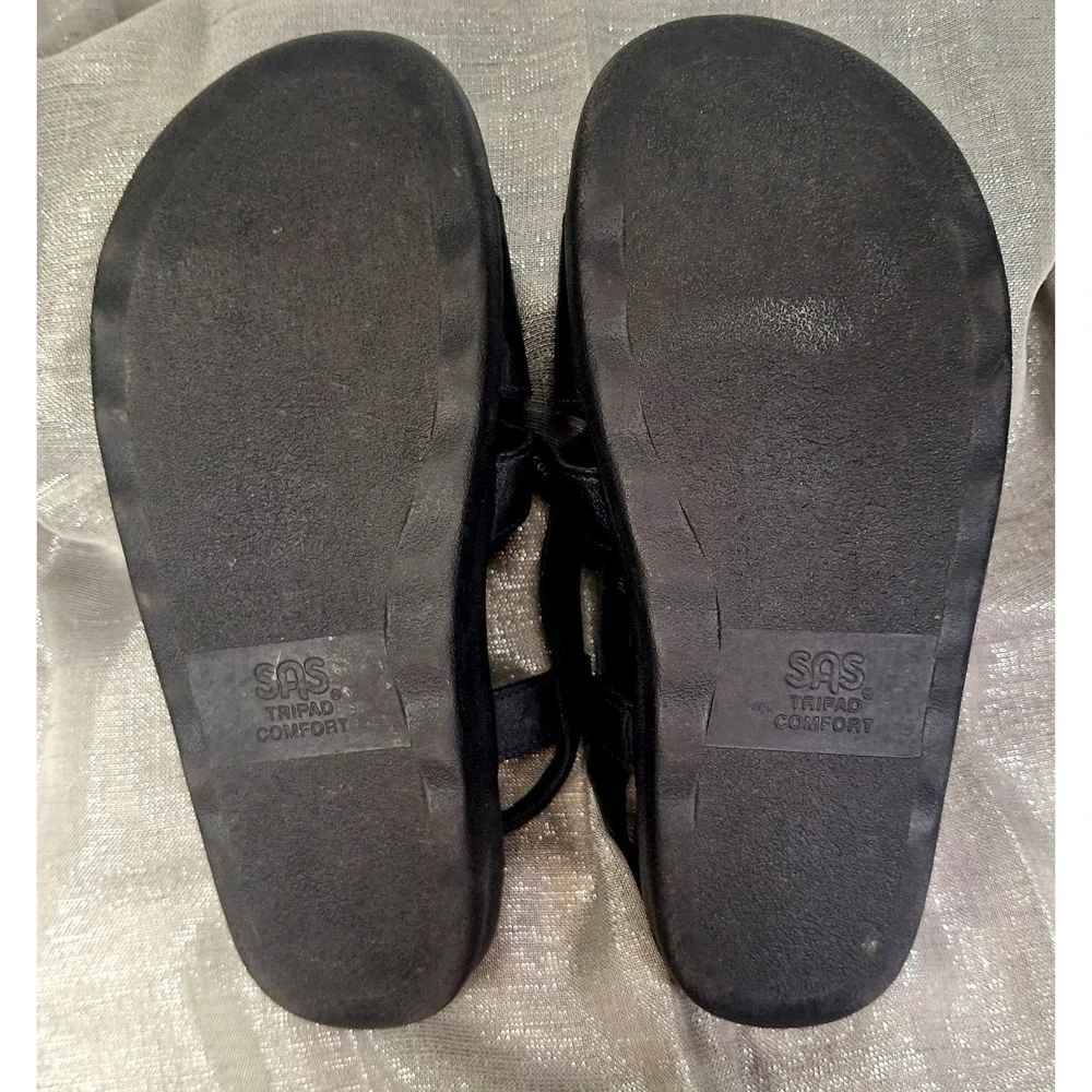 SAS 11.5 W Black Leather Sandal Huggy Adjust Cross Strap Flat Comfort 11 1/2 Wid